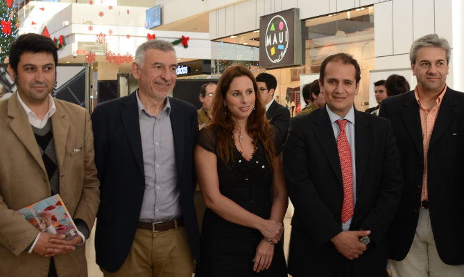 Inauguración EXPO FOTO REC y lanzamiento de libro fotográfico recopilatorio de REC, cuidando la vida.