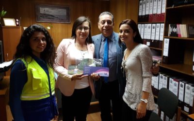 Entrega de kit ergonómico a funcionarios de municipio viñamarino