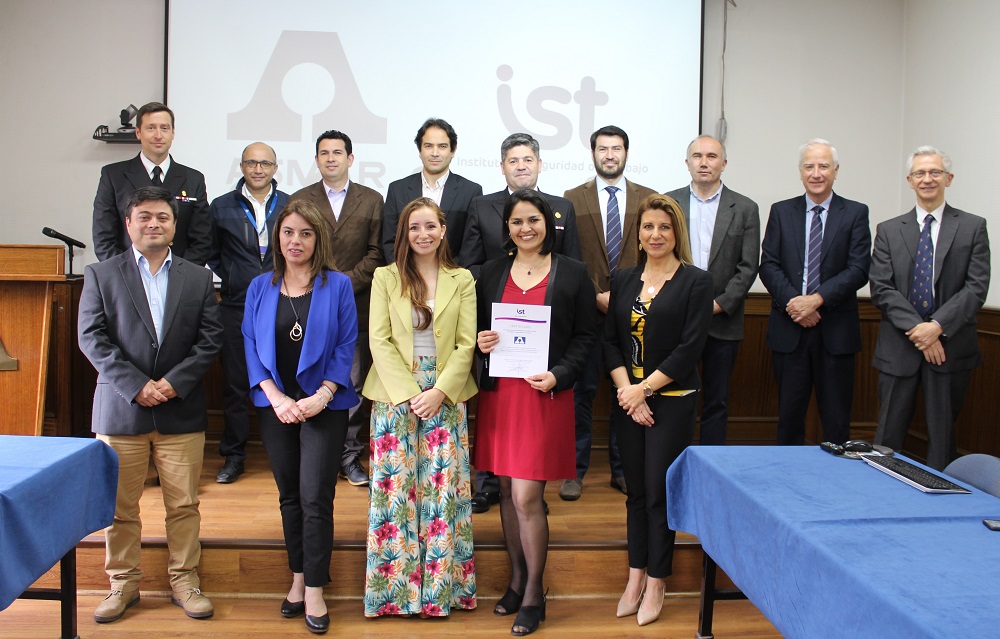 CPHS de ASMAR Valparaíso recibe Acreditación SAC del IST