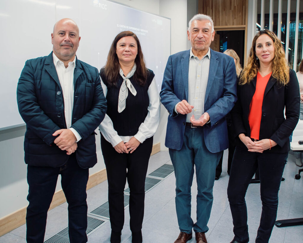 Premios CES UAI