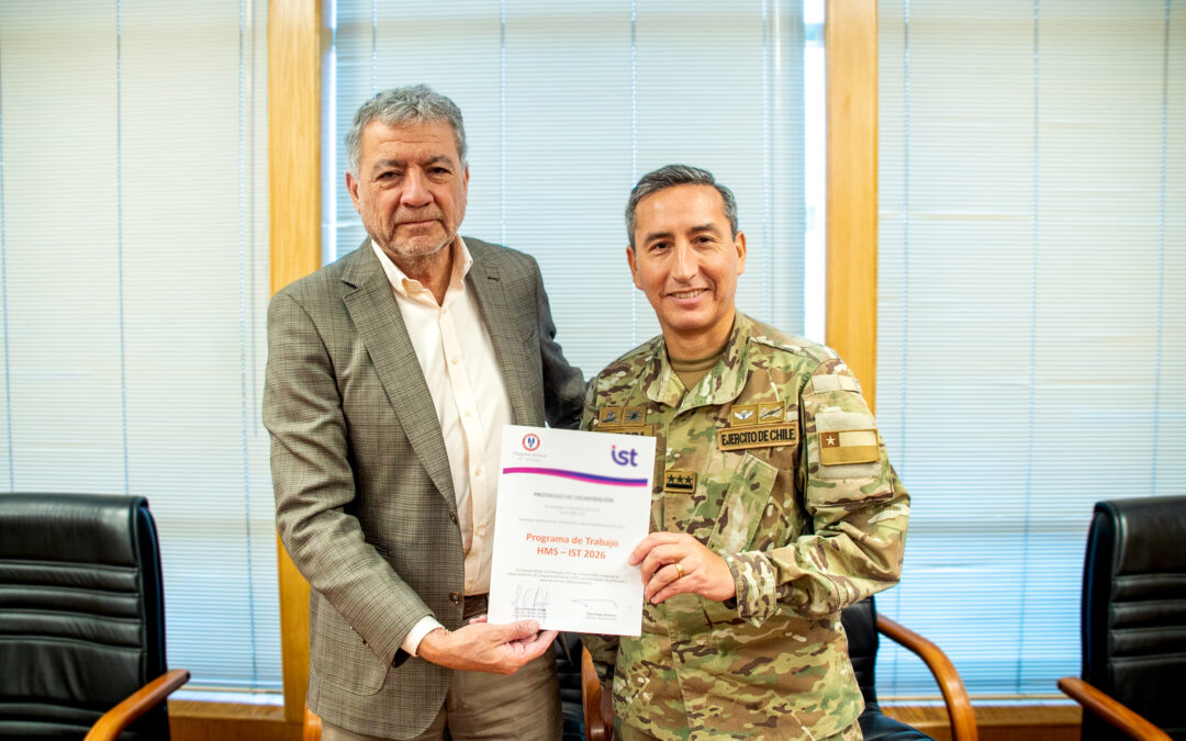 IST y Hospital Militar de Santiago potencian trabajo conjunto con importante convenio