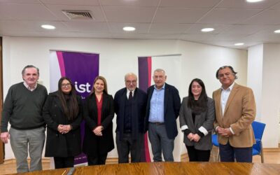 Firmamos convenio de salud que fortalece bienestar de comunidades educativas de Valparaíso